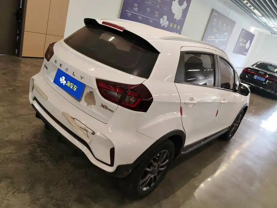 Geely Vision X3 — миниатюра 3