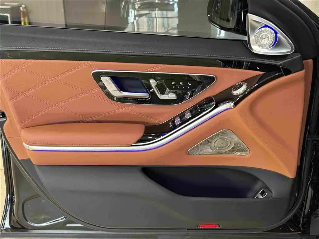 Mercedes-Benz S-Class — миниатюра 20
