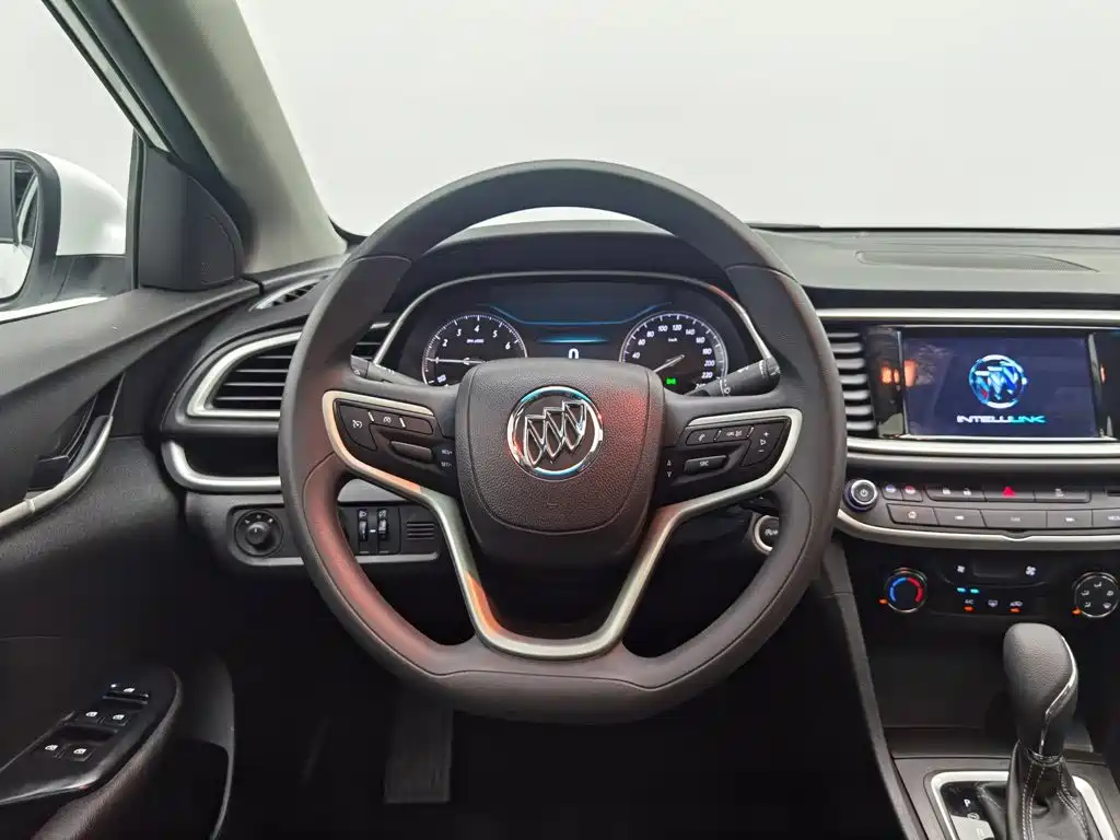 Buick Excelle — миниатюра 11