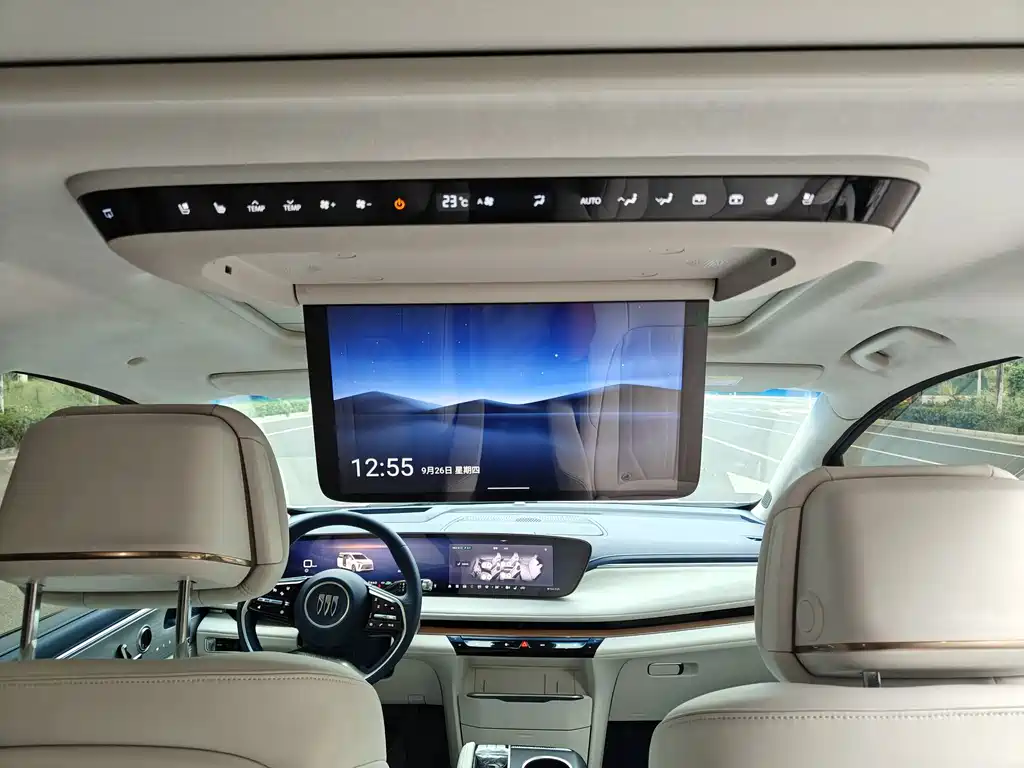 Buick GL8 Hybrid — миниатюра 10