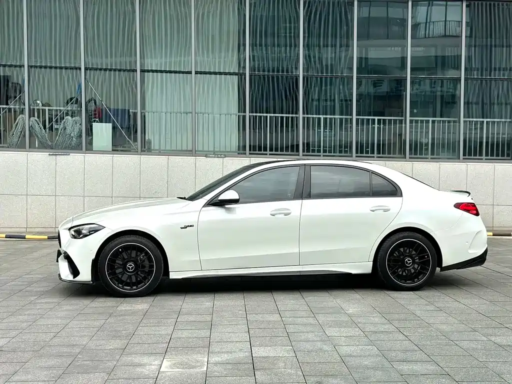 Mercedes-Benz C-Class — миниатюра 7