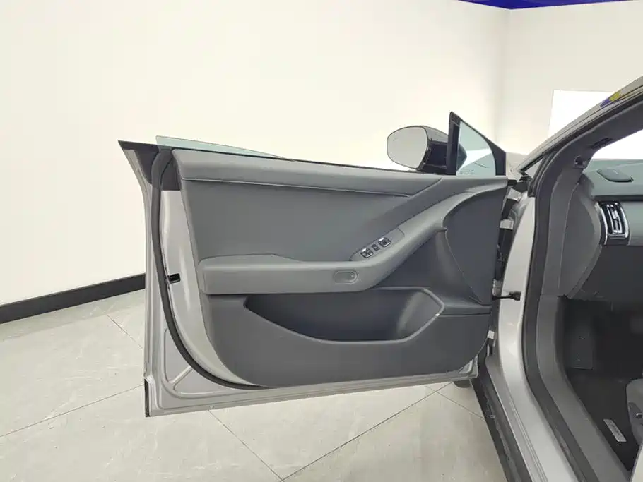 XPeng P7+ — миниатюра 7