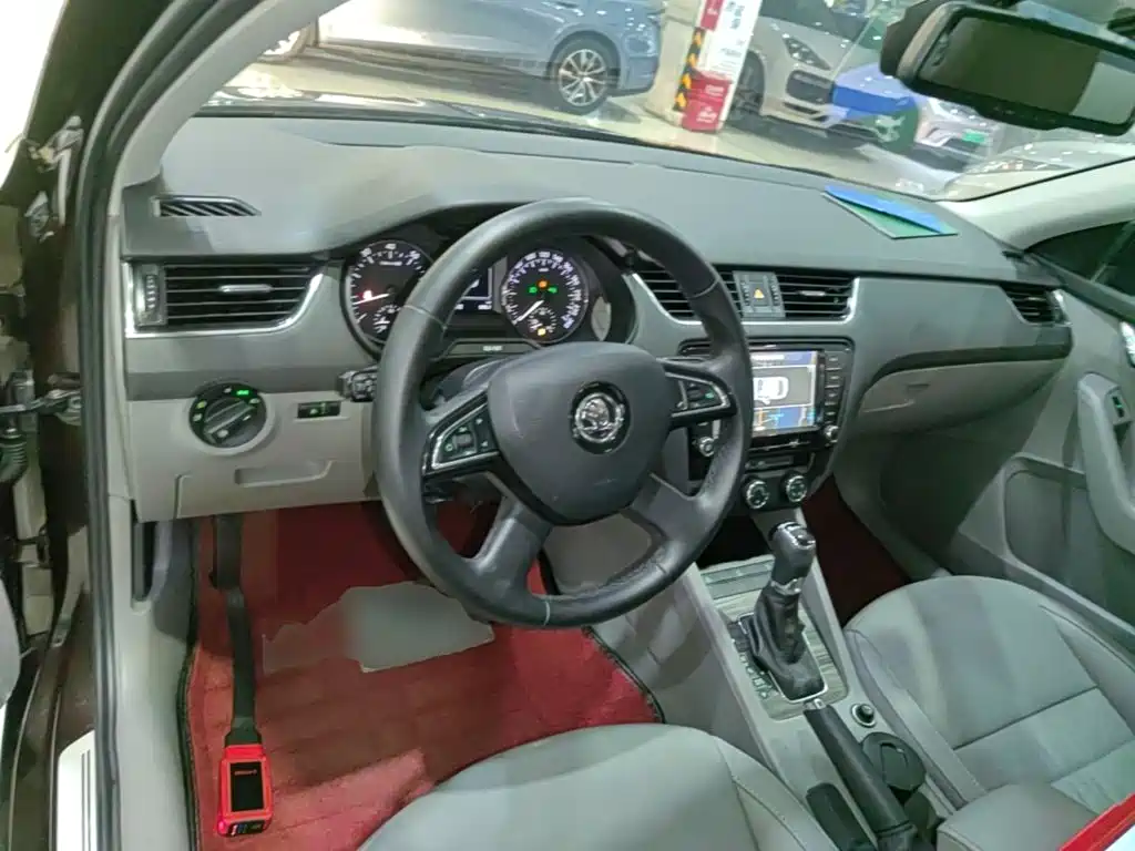 Skoda Octavia — миниатюра 10