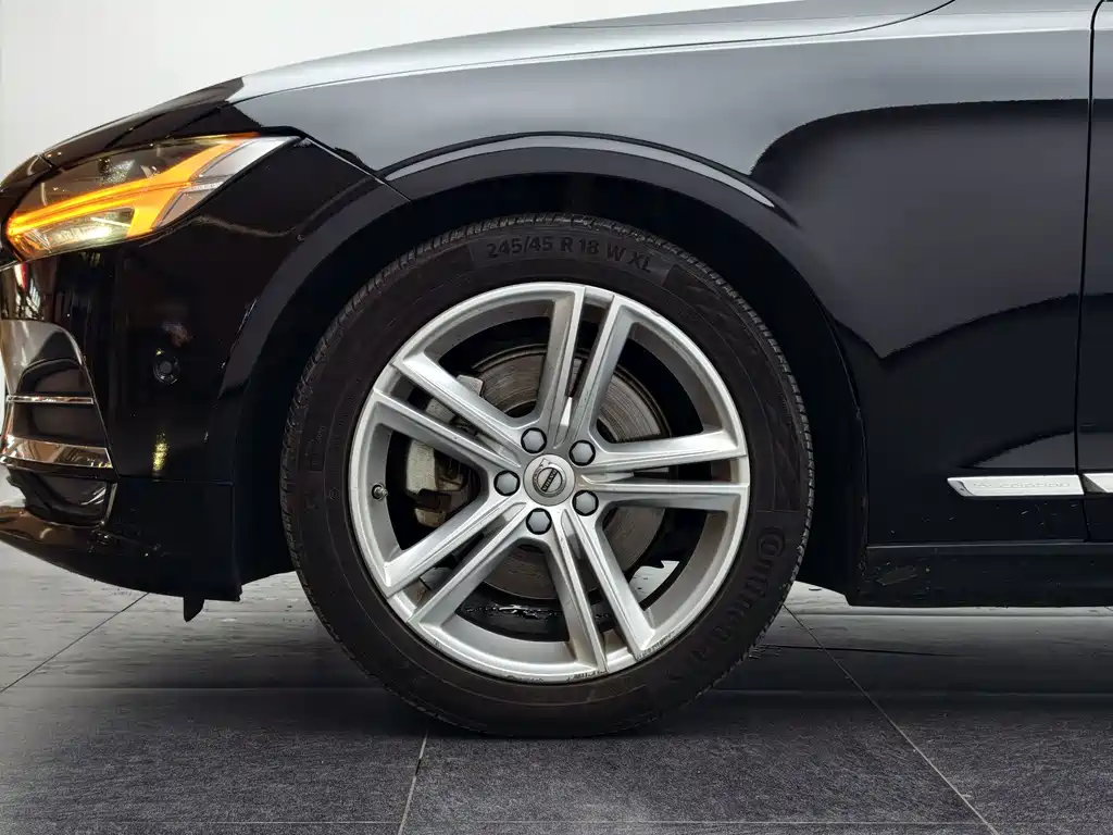 Volvo S90 — миниатюра 33