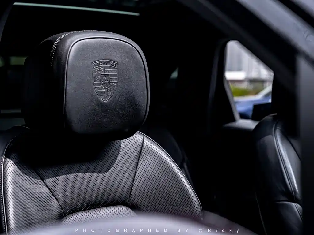 Porsche Cayenne — миниатюра 10