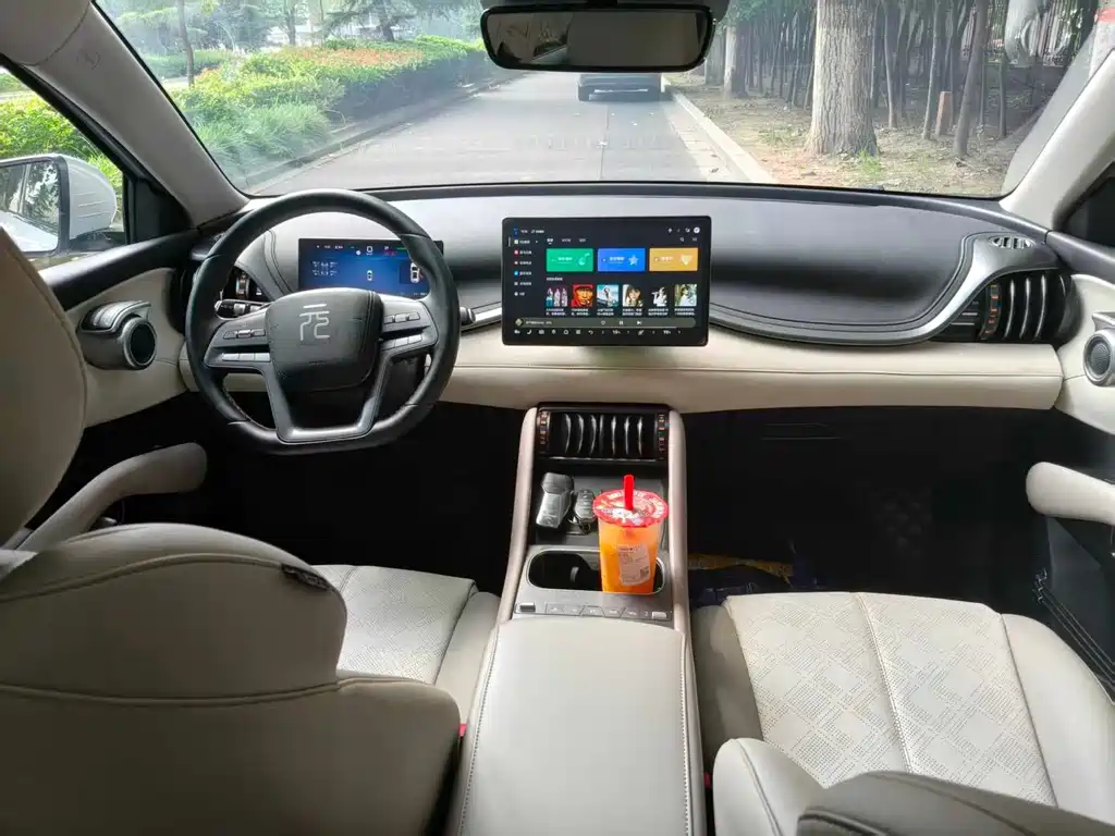BYD Yuan Plus — миниатюра 4