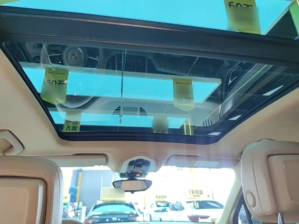 Porsche Macan — миниатюра 18