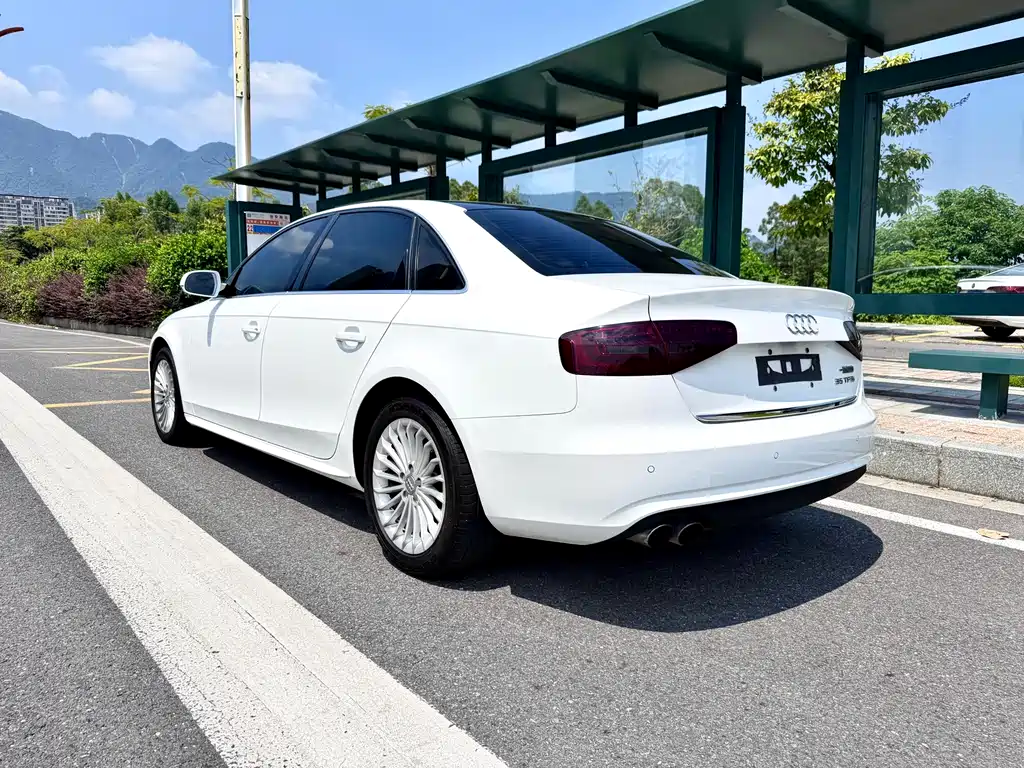 Audi A4L — миниатюра 11