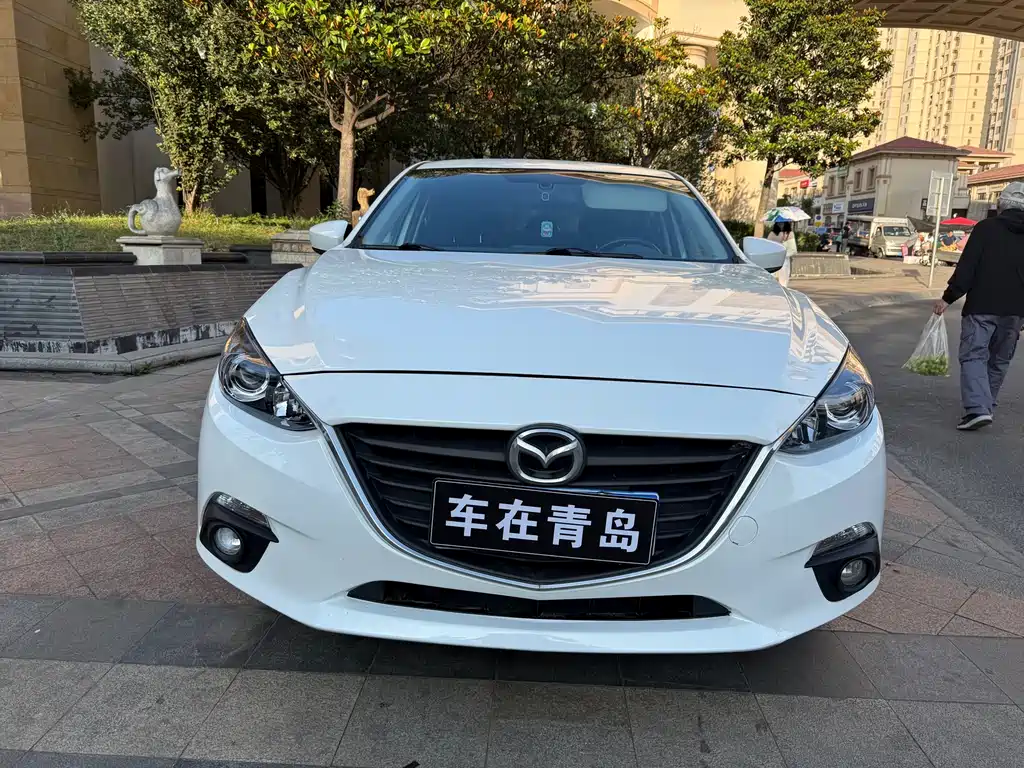 Mazda Mazda3 3 2016 1.5L AT Comfort