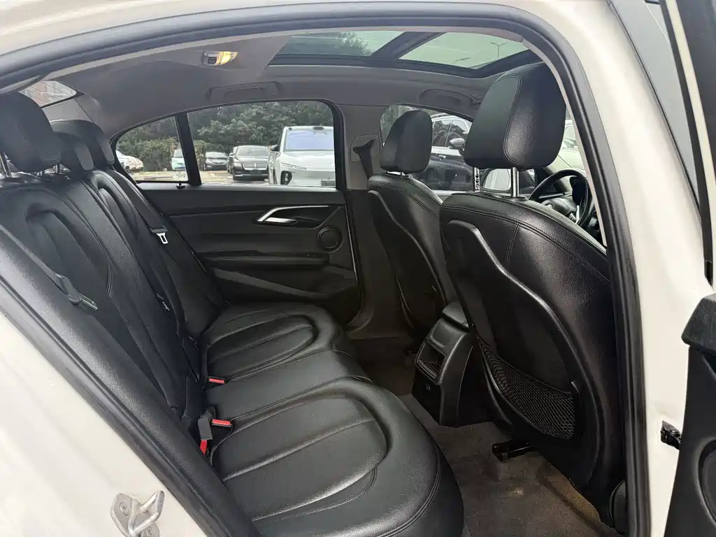 BMW 1 Series — миниатюра 9