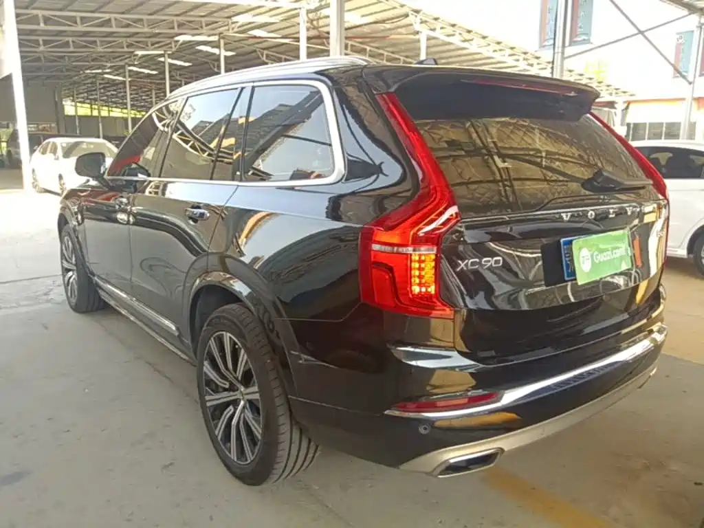 Volvo XC90 — миниатюра 5