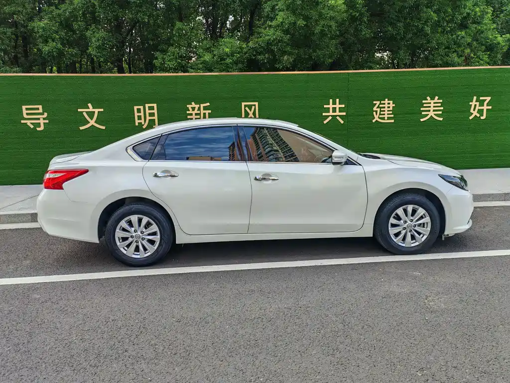 Nissan Teana — миниатюра 6