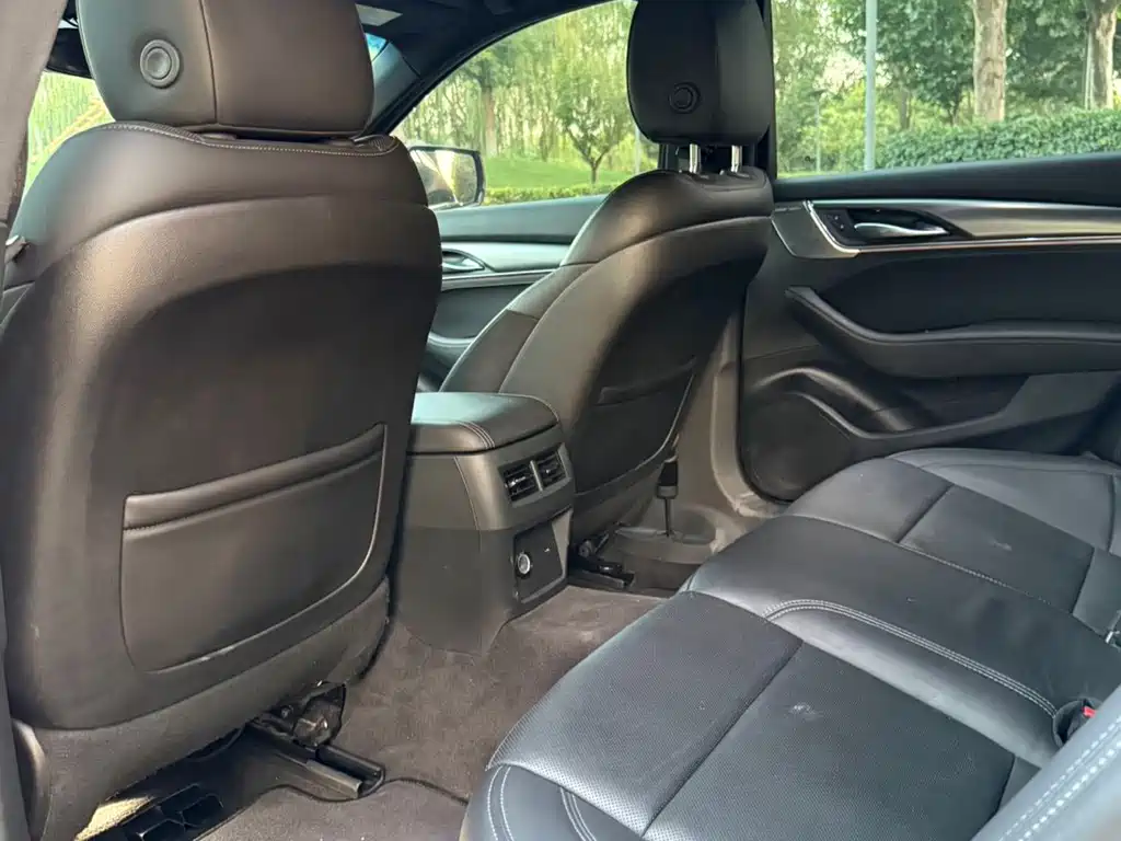 Cadillac CT5 — миниатюра 6