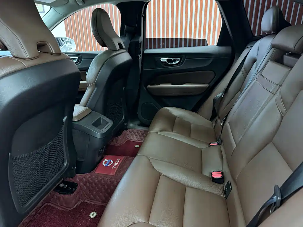 Volvo XC60 2019 T5 VI