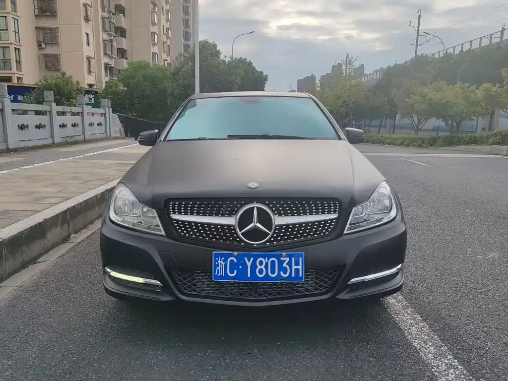 Mercedes-Benz C-Class — миниатюра 2