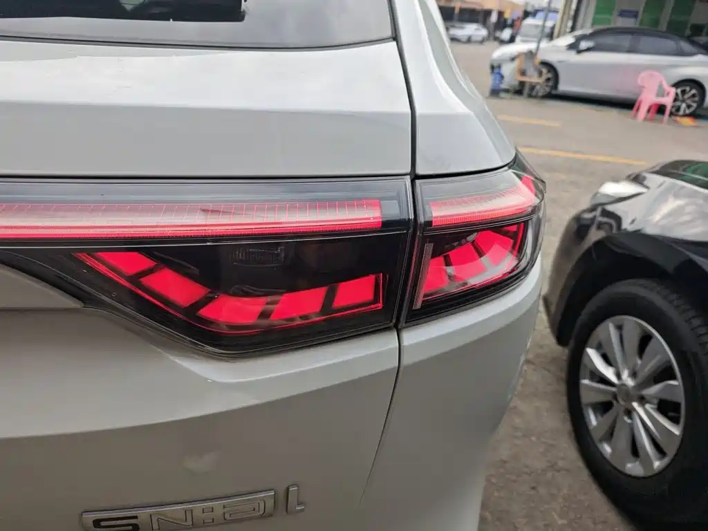 Honda e:NS1 — миниатюра 8