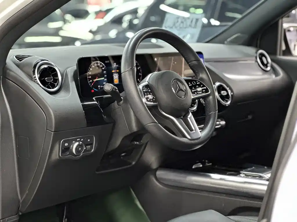 Mercedes-Benz B-Class — миниатюра 29