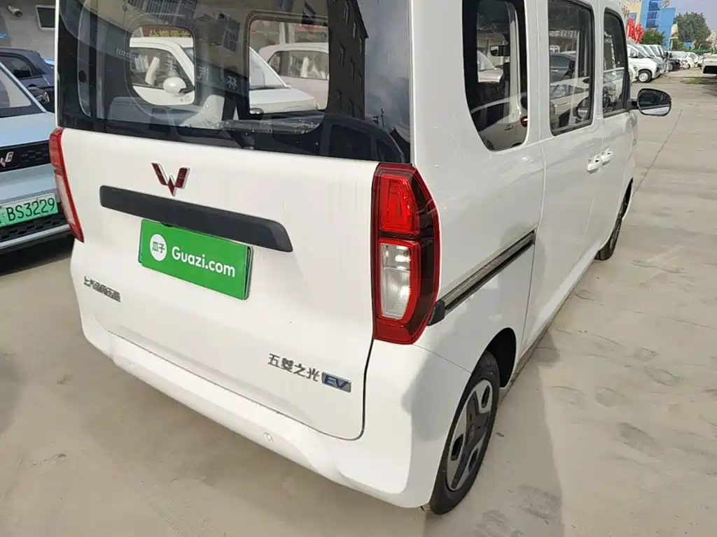 Wuling Zhiguang EV — миниатюра 8