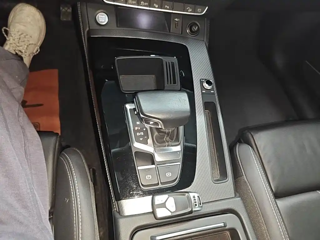 Audi Q5L — миниатюра 14
