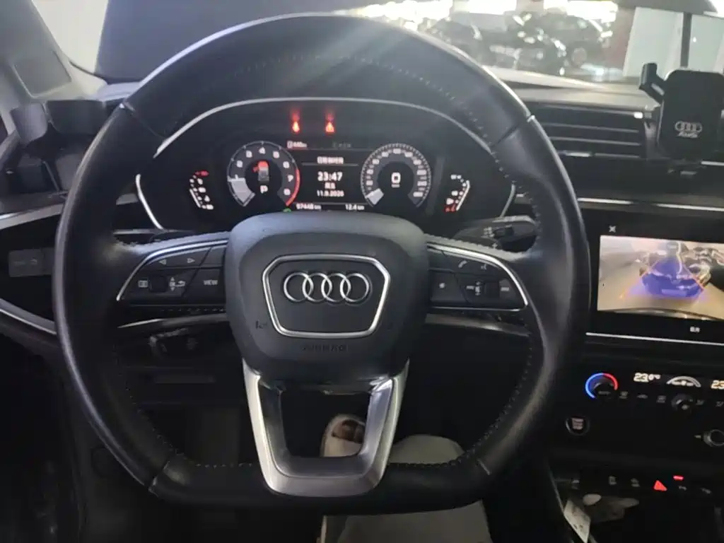 Audi Q3 — миниатюра 11