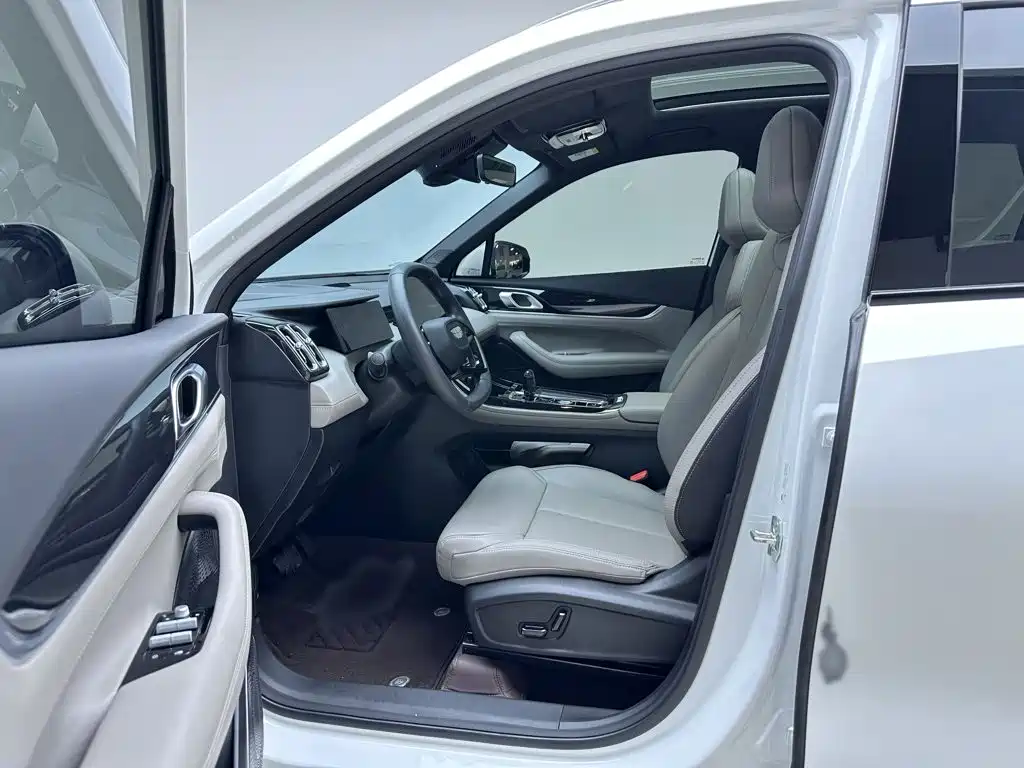 Geely Boyue L — миниатюра 4