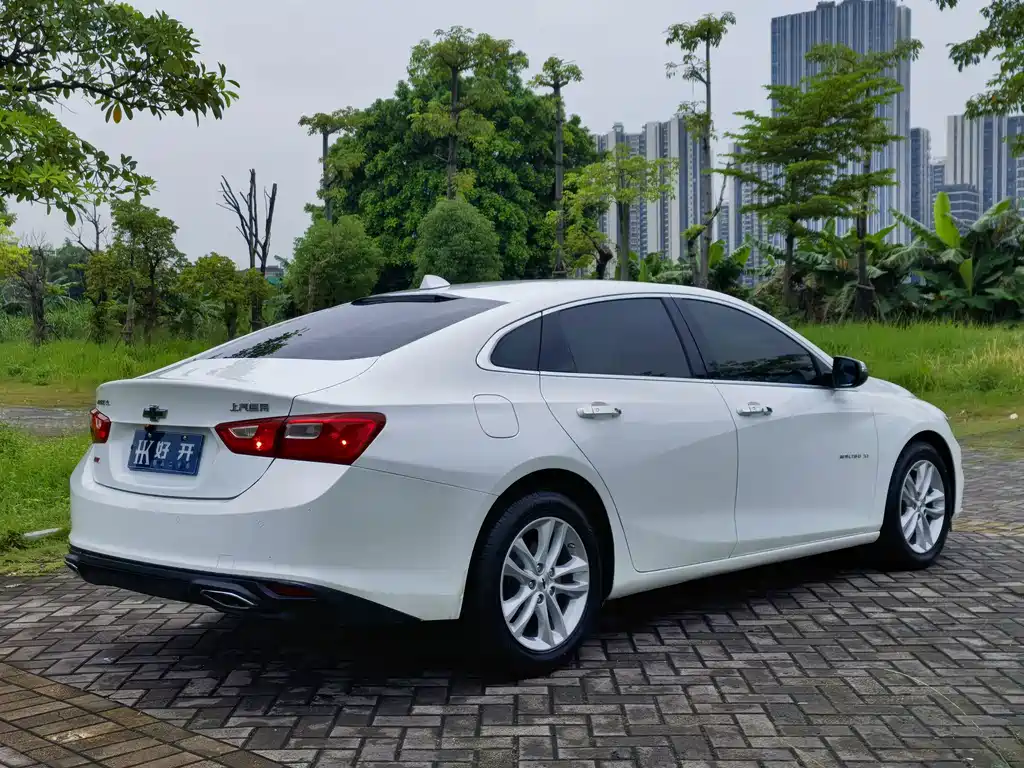 Chevrolet Malibu XL — миниатюра 7