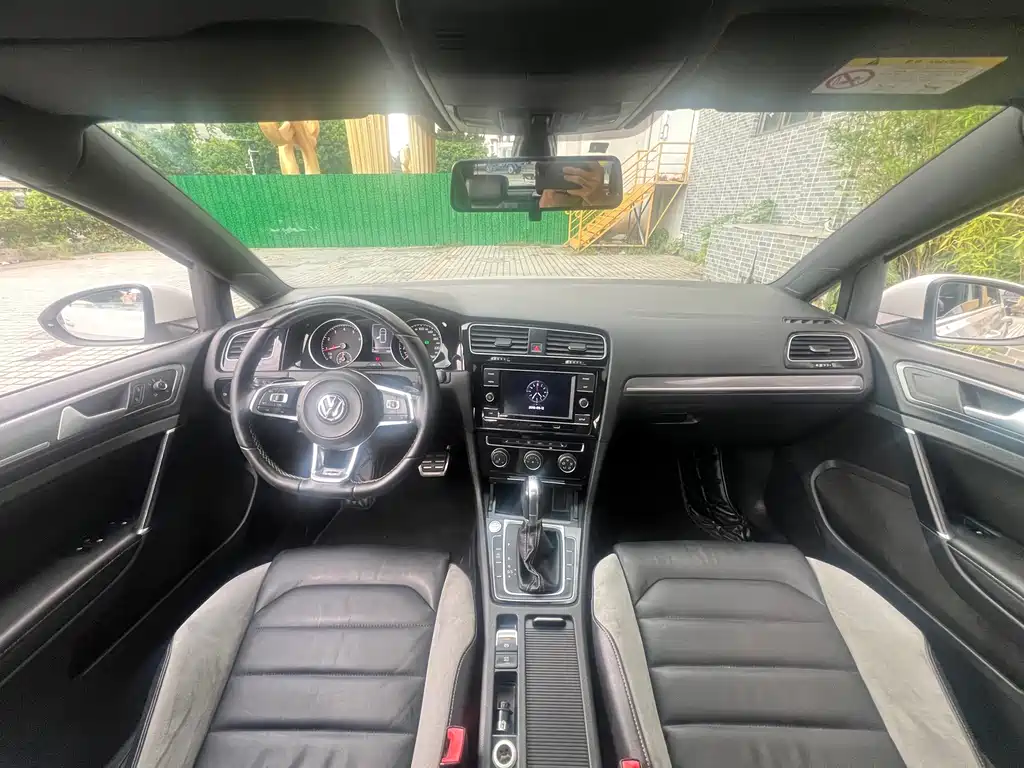 Volkswagen Golf — миниатюра 16