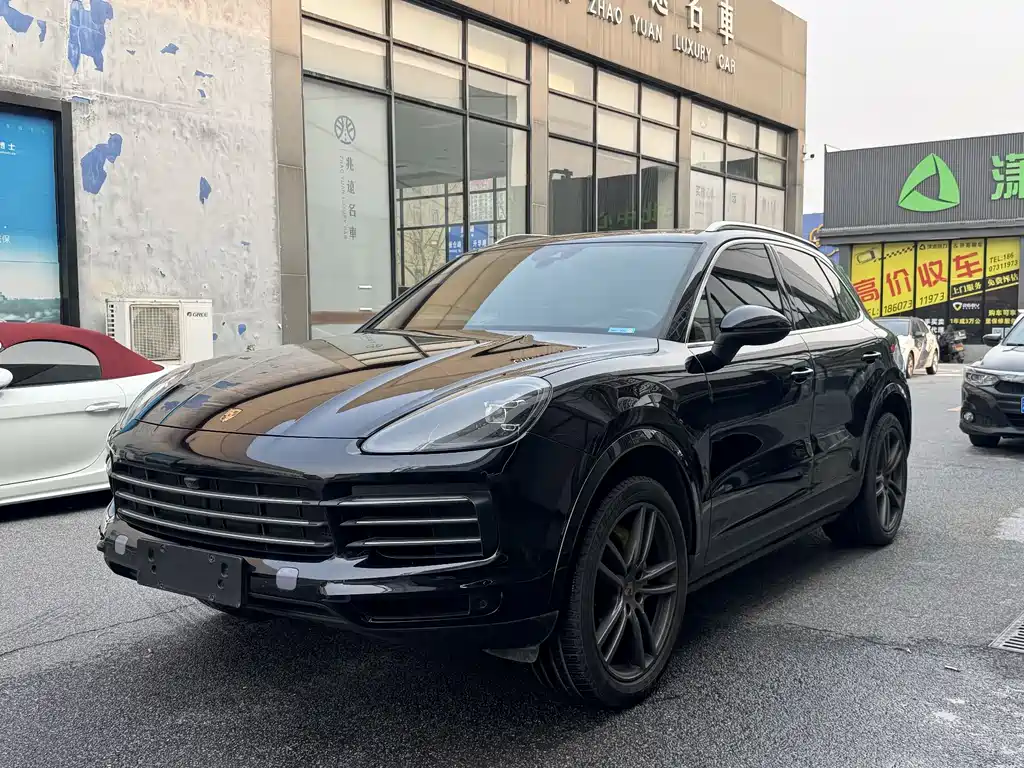 Porsche Cayenne Hybrid 2022