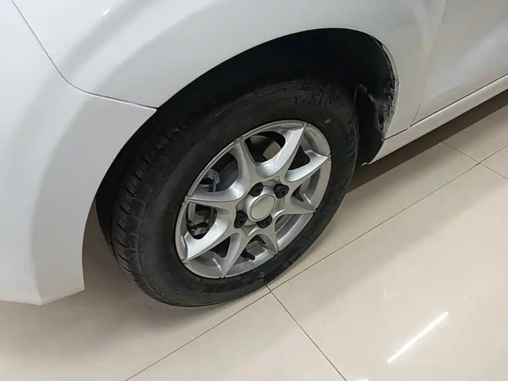 Roewe Clever — миниатюра 23