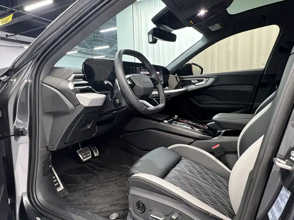 Audi A5L — миниатюра 4