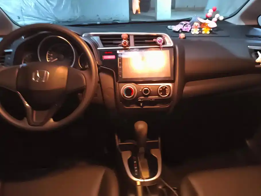 Honda Fit — миниатюра 12