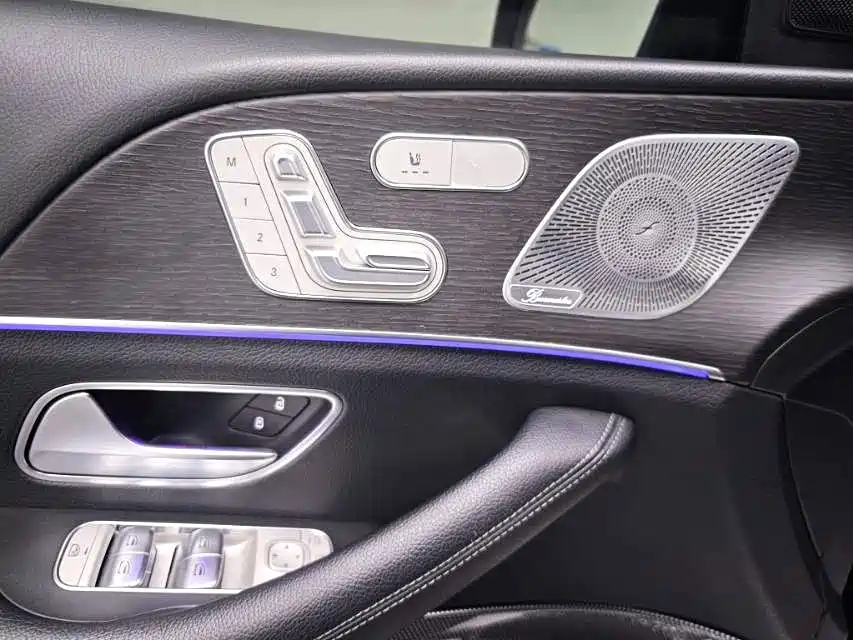 Mercedes-Benz GLE (Import) — миниатюра 5