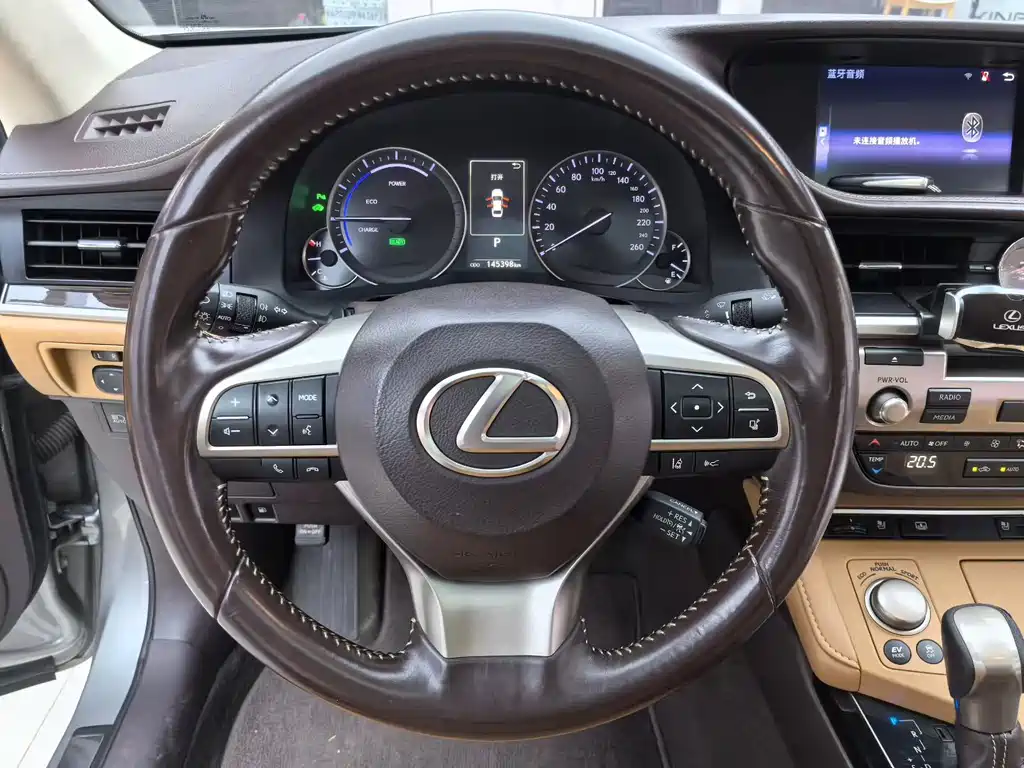Lexus ES — миниатюра 5