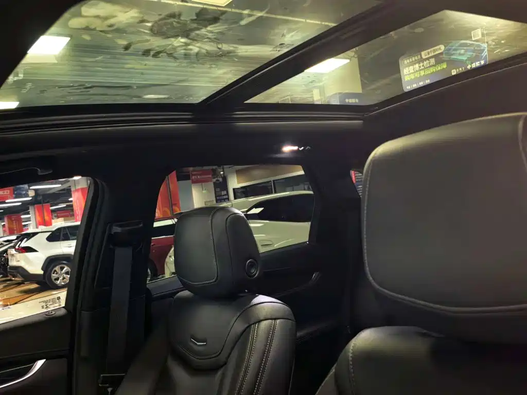Cadillac XT5 — миниатюра 10