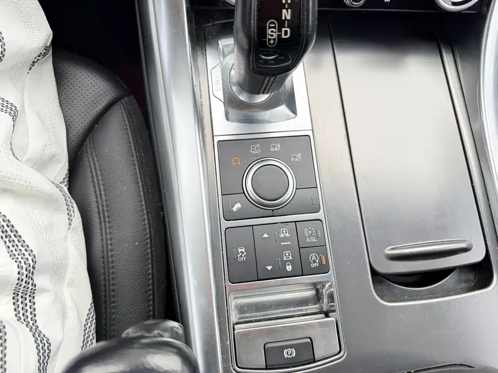Land Rover Range Rover Sport 2016 3.0 SC V6 SE