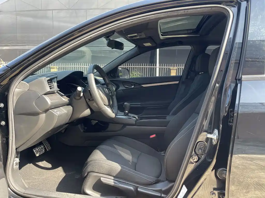 Honda Civic — миниатюра 9