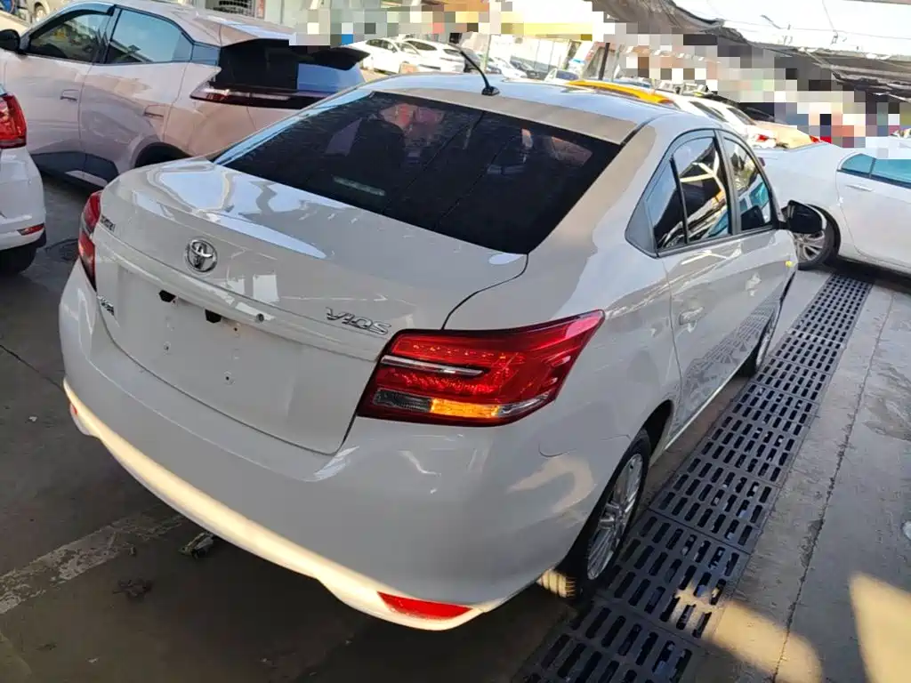 Toyota Vios — миниатюра 7