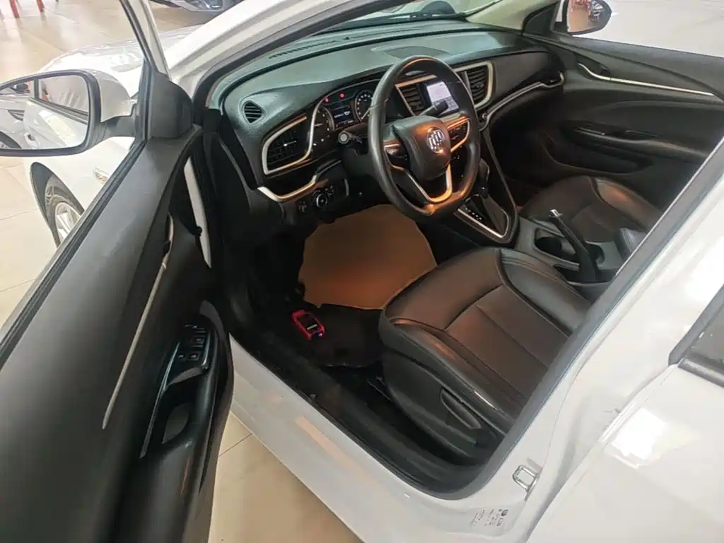 Buick Excelle — миниатюра 16