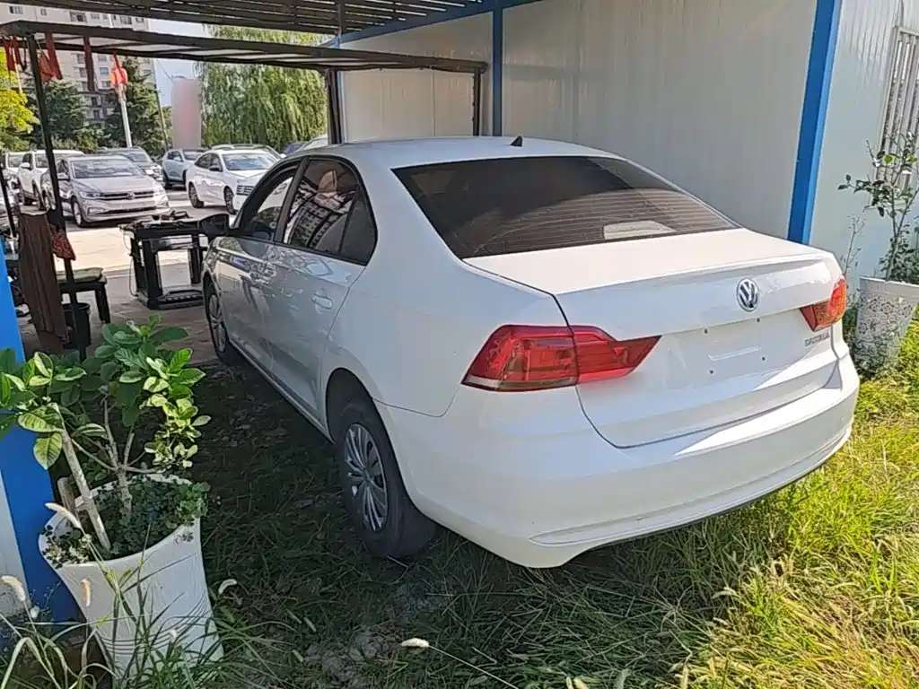 Volkswagen Santana — миниатюра 5