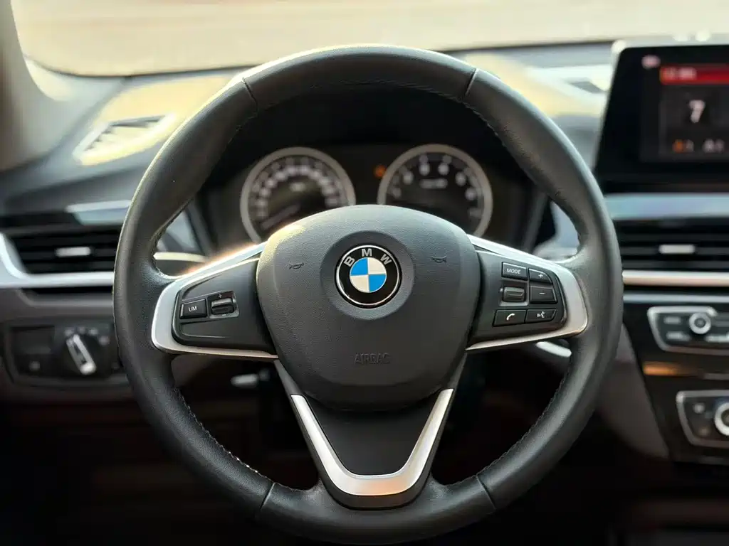 BMW X1 — миниатюра 7