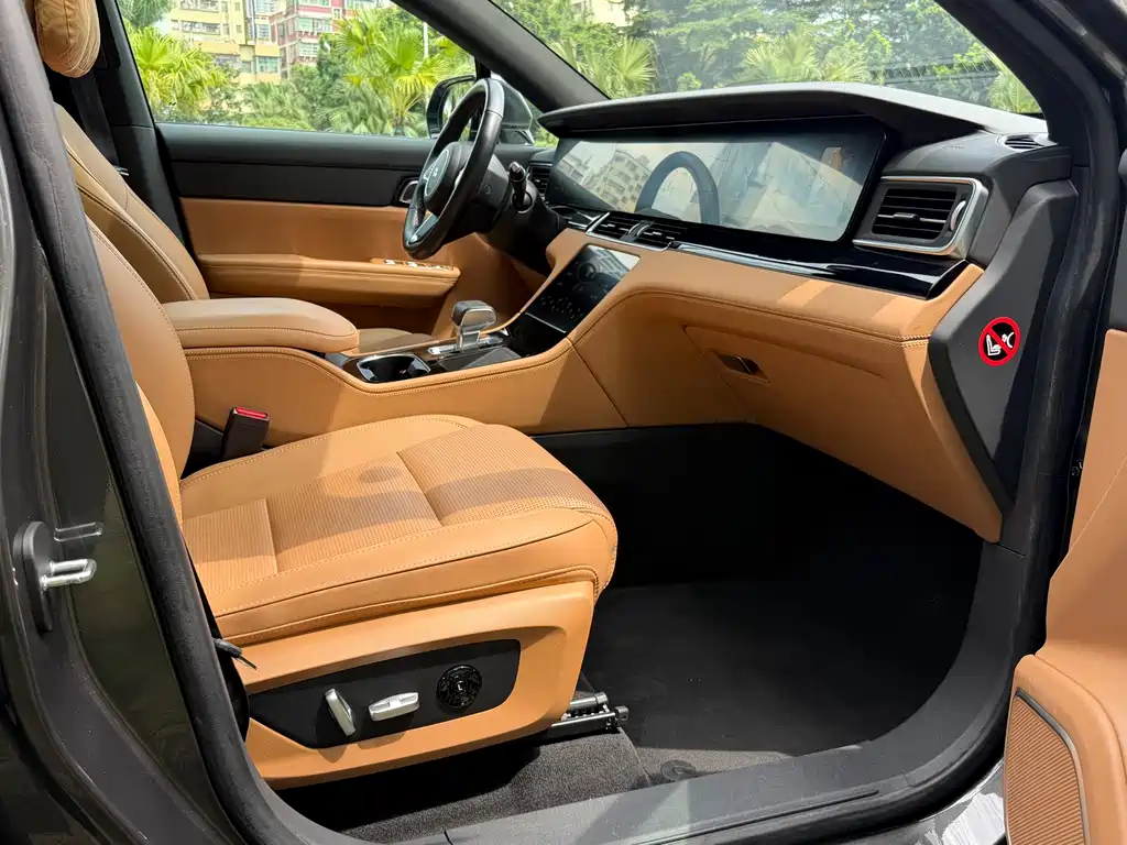 Li Auto Li ONE — миниатюра 10