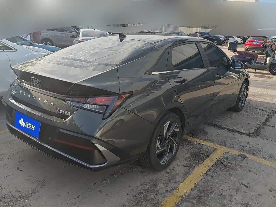 Hyundai Elantra 1.5 л 2023 г. Другие, пробег 28900 км