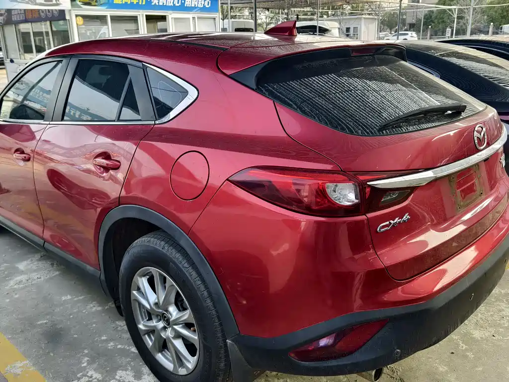 MAZDA CX 4