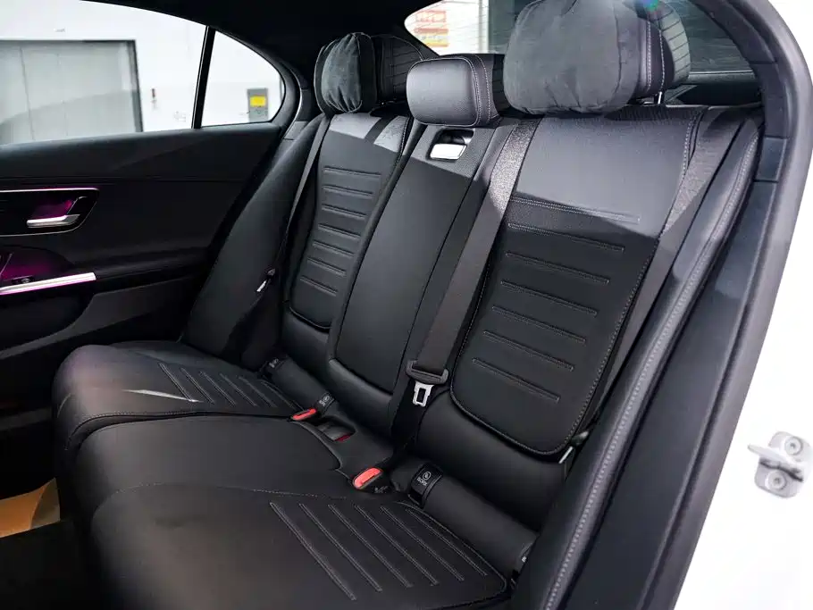 Mercedes-Benz C-Class — миниатюра 20
