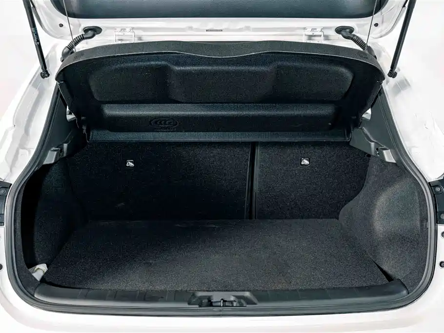 Nissan Qashqai — миниатюра 23