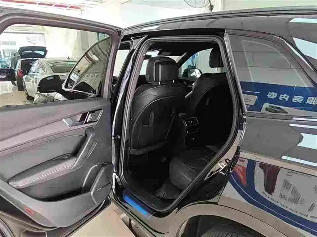 Audi Q5L — миниатюра 4