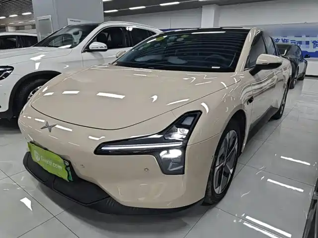 2025 Xpeng Mona M03