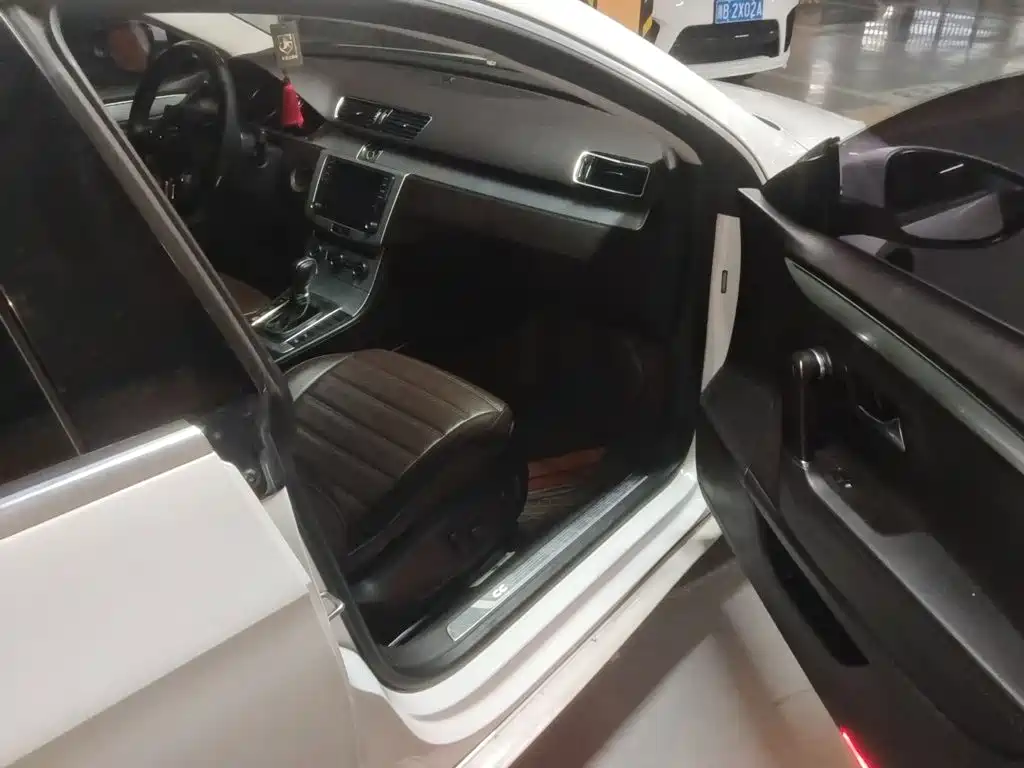 Volkswagen CC — миниатюра 19