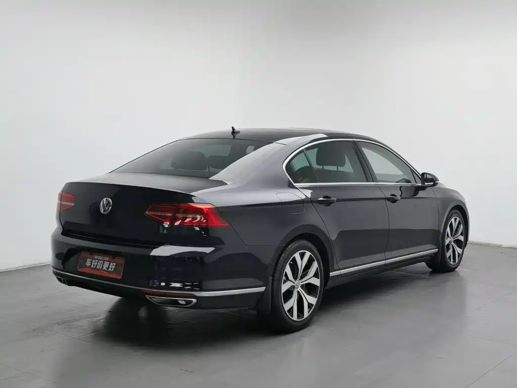 Volkswagen Magotan — миниатюра 2