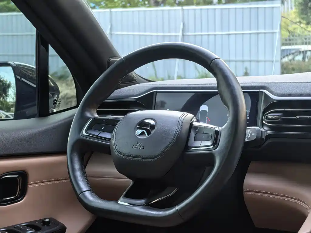 NIO ES6 — миниатюра 18